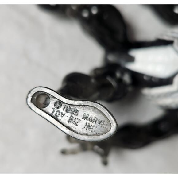 Toy Biz Vintage Marvel Translucent Venom 5.25" Action Figure 1995 Pre-owned - Picture 8 of 8